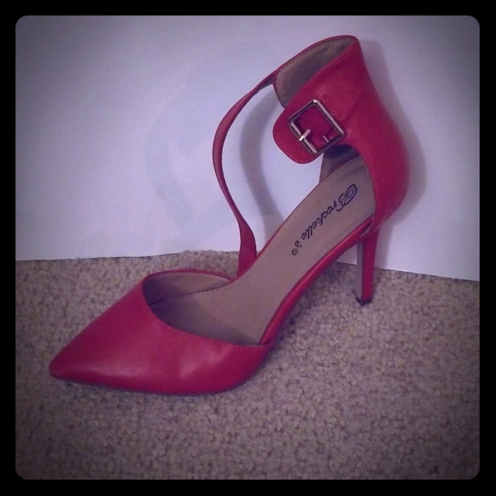 Breckelles red heels Stilettos